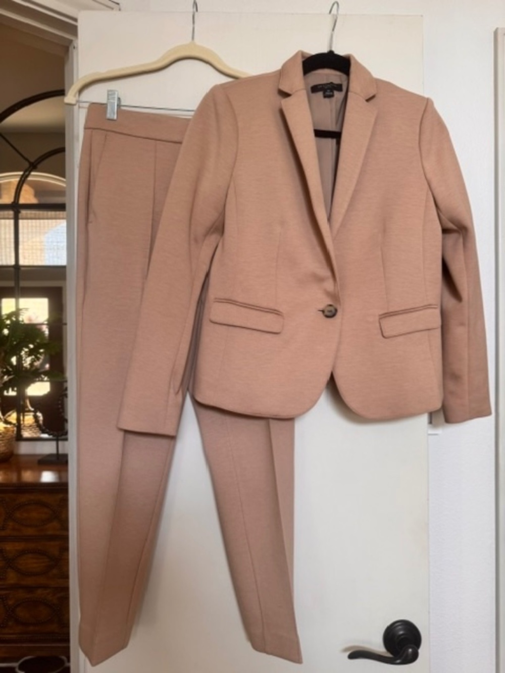 Ann Taylor Women's Single-Button Blazer & Pants Suit 2P